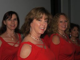 BB 02 GOOD LOOKING DANCERS